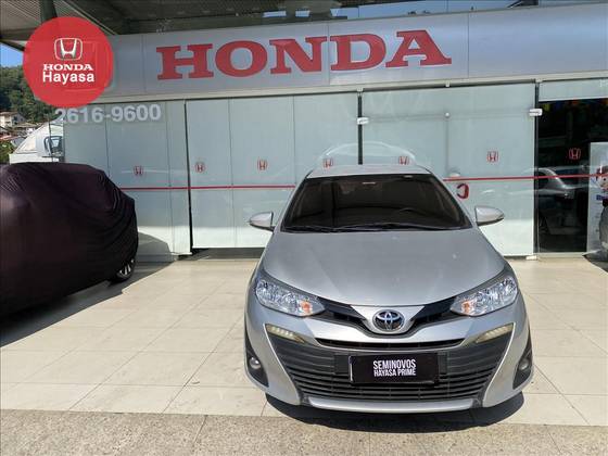 TOYOTA YARIS 1.5 16V FLEX SEDAN XL LIVE MULTIDRIVE TOYOTA YARIS 1.5 16V FLEX SEDAN XL LIVE MULTIDRIVE